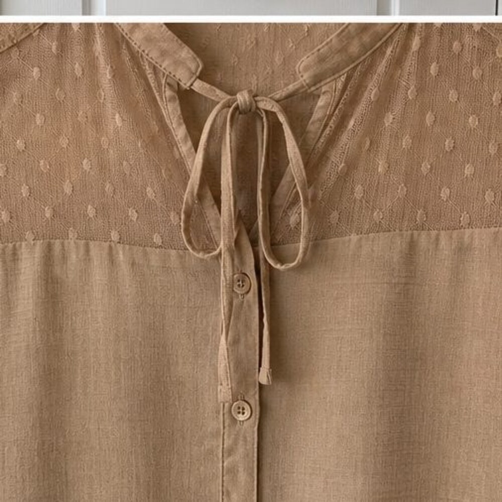 Camel Button Blouse - Picture 4 of 6